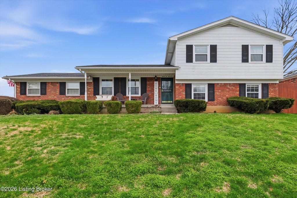 Photo of 3600 Locklee Rd, Louisville, KY 40214 (MLS # 1711702)