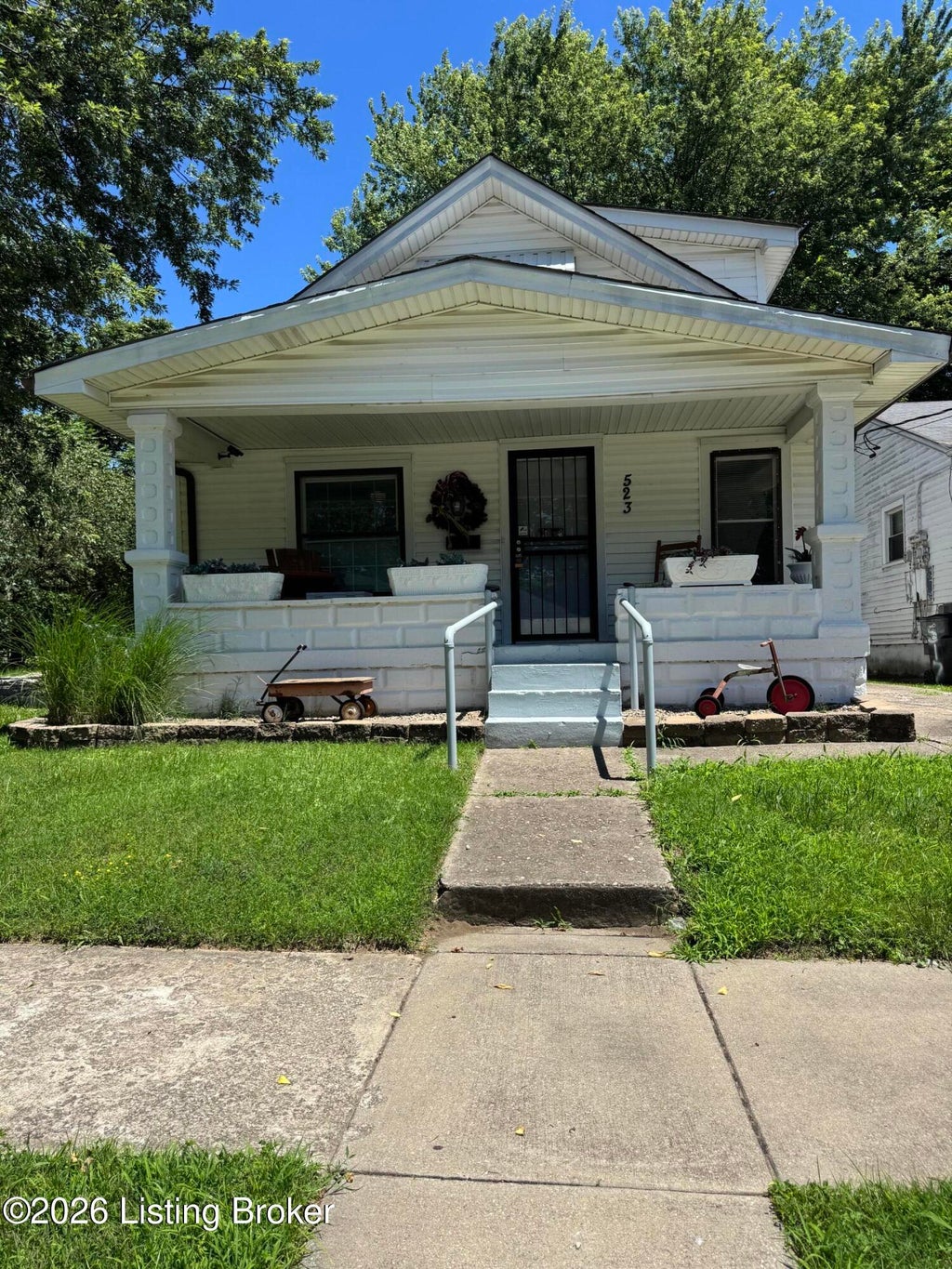 Photo of 523 N 34th St, Louisville, KY 40212 (MLS # 1719233)