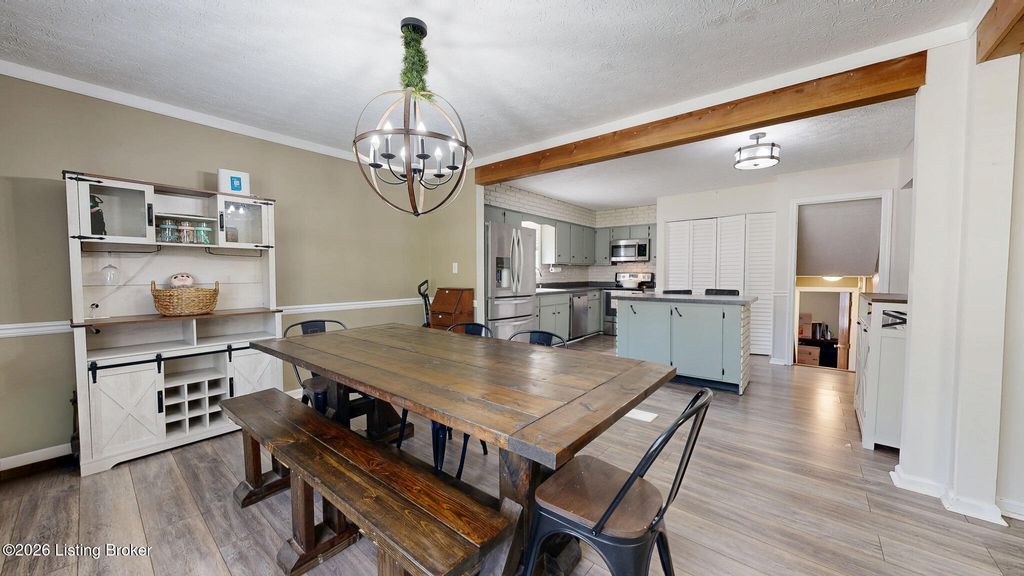 Photo of 10706 Blackwood Rd, Jeffersontown, KY 40299 (MLS # 1715366)