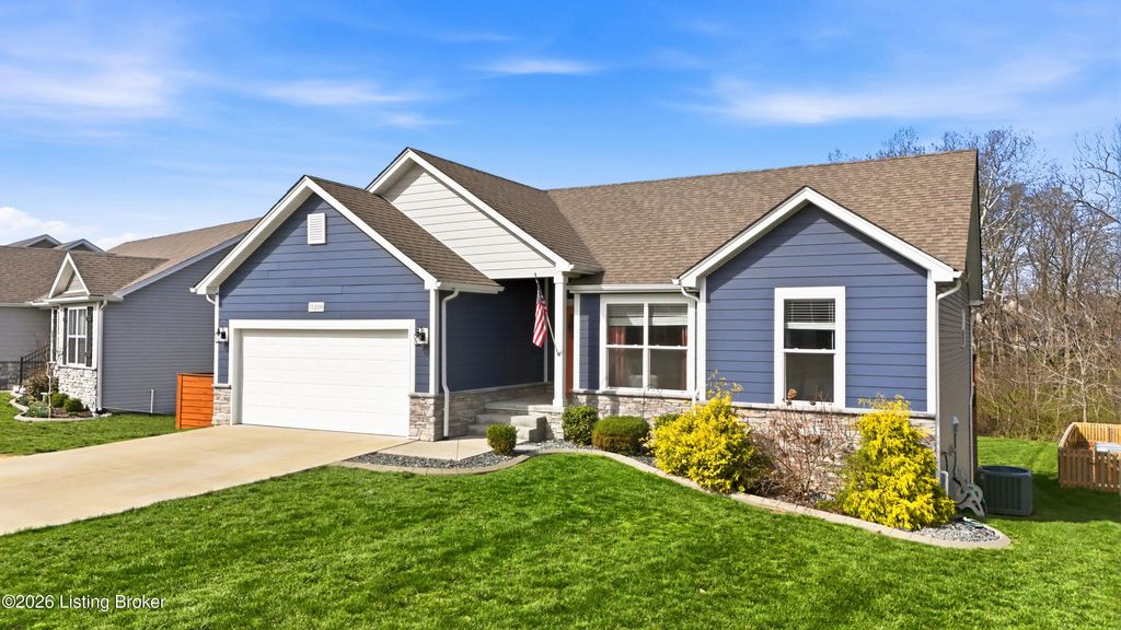 Photo of 11208 Pebble Trace, Louisville, KY 40229 (MLS # 1712088)