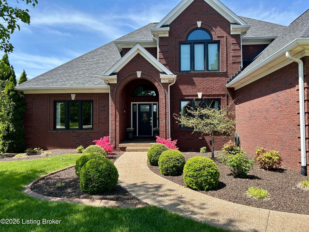 Photo of 10717 Worthington Ln, Prospect, KY 40059 (MLS # 1716196)