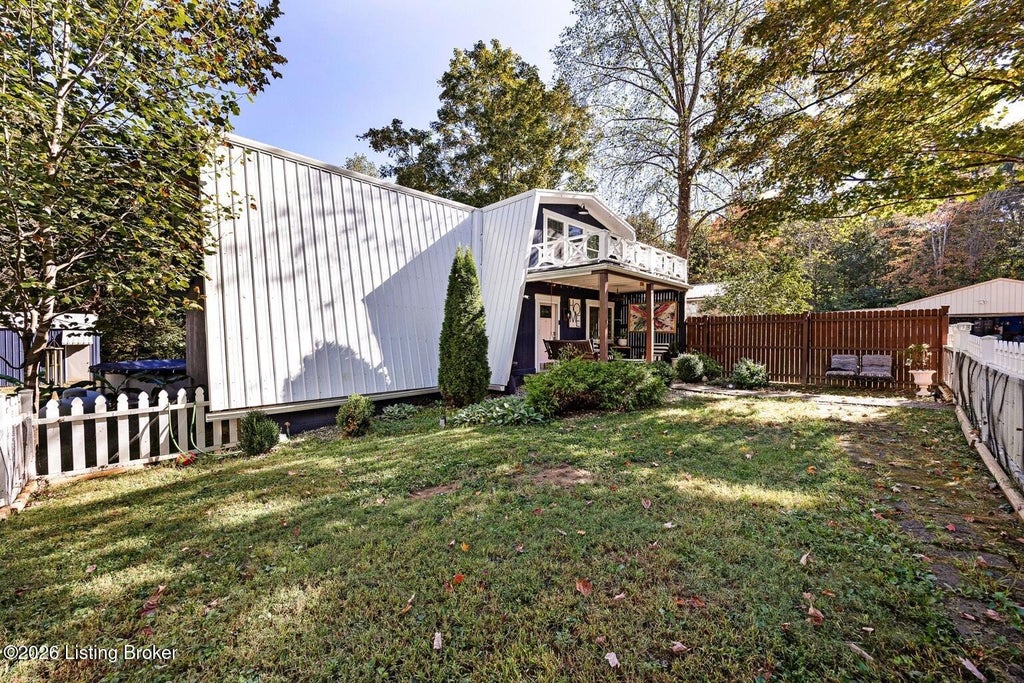 Photo of 51 Dogwood Trail, New Haven, KY 40051 (MLS # 1731723)