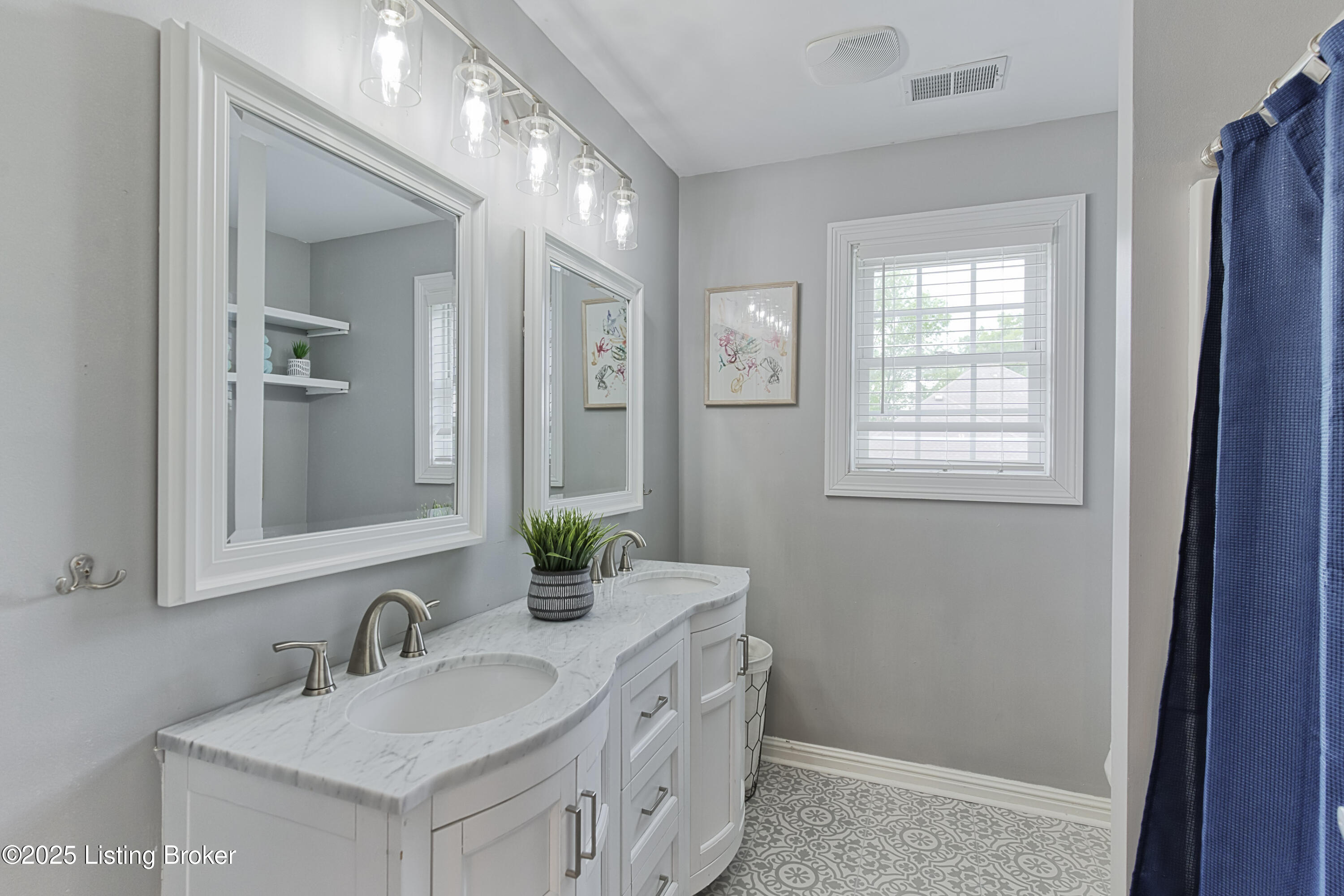 3817 Carriage Hill Dr, Crestwood, Pennsylvania image 29