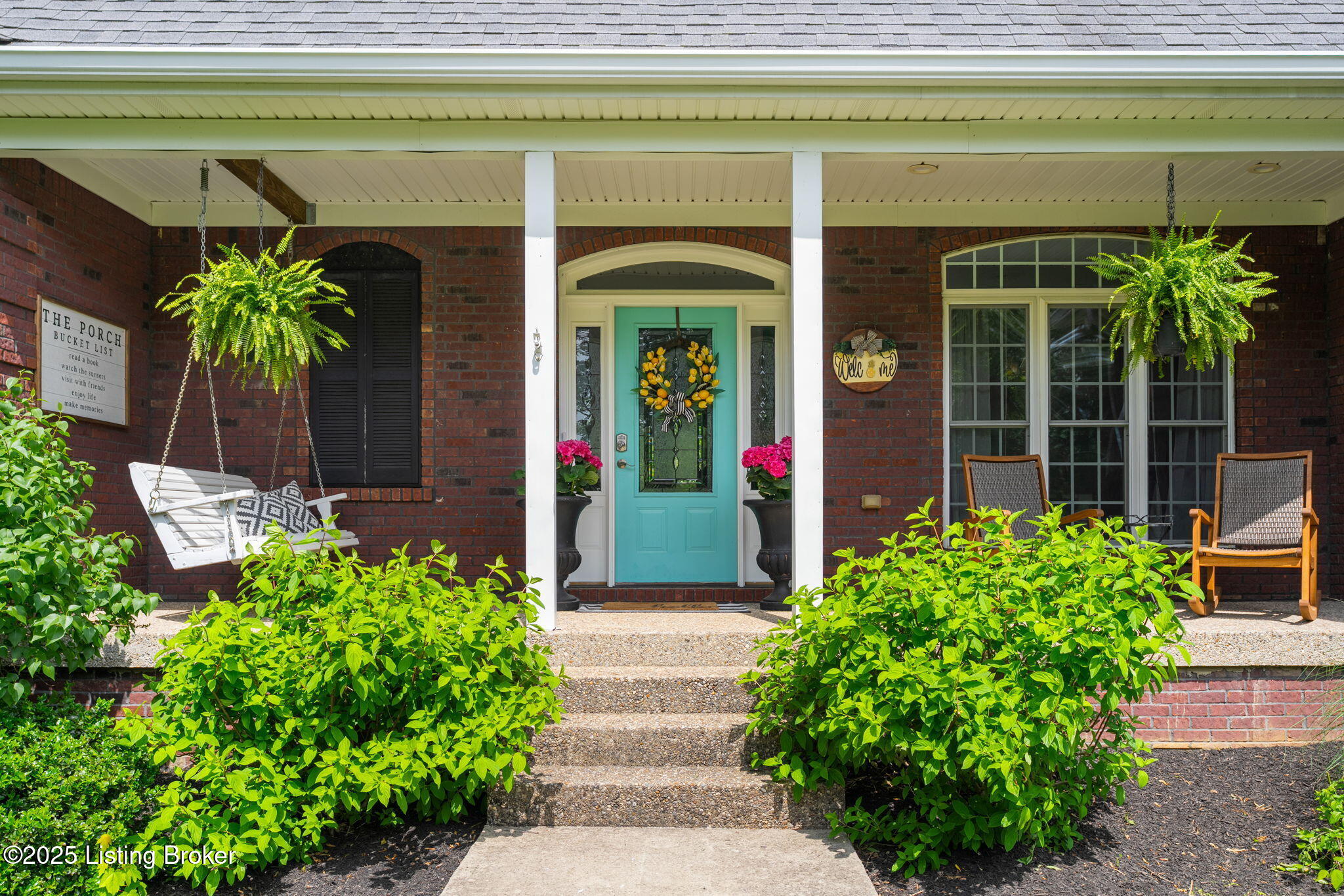 3817 Carriage Hill Dr, Crestwood, Pennsylvania image 3