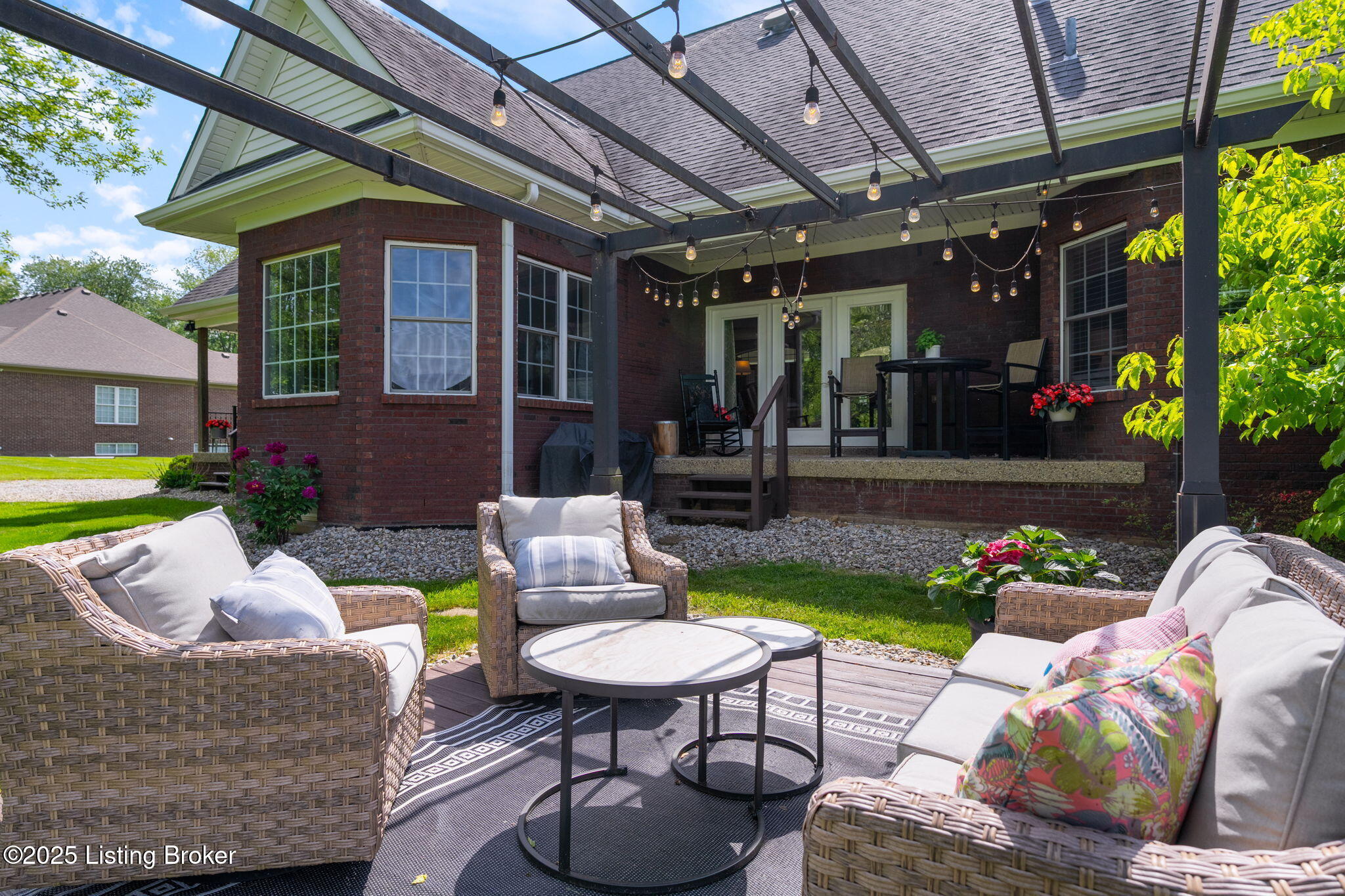 3817 Carriage Hill Dr, Crestwood, Pennsylvania image 42