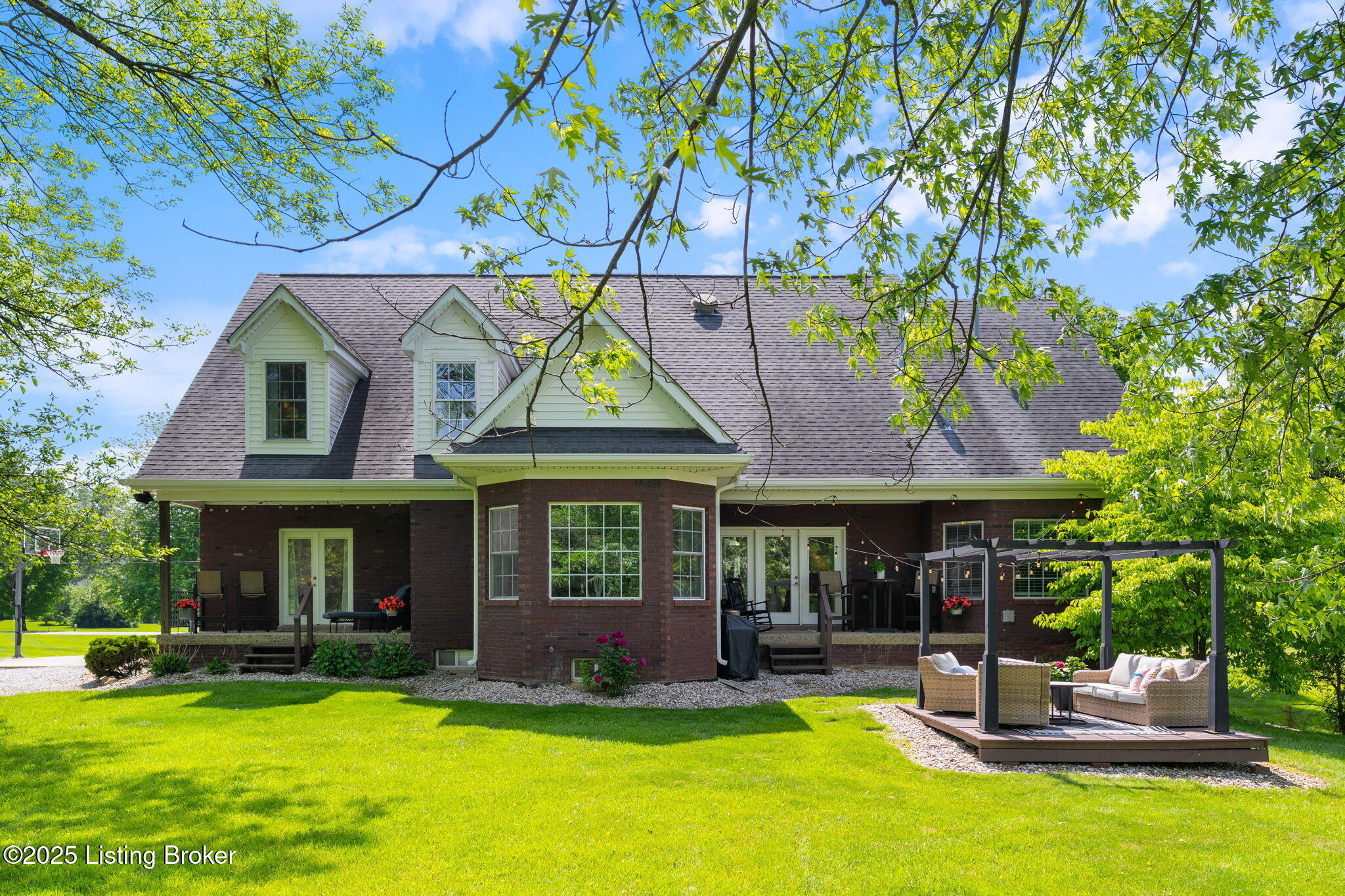 3817 Carriage Hill Dr, Crestwood, Pennsylvania image 45