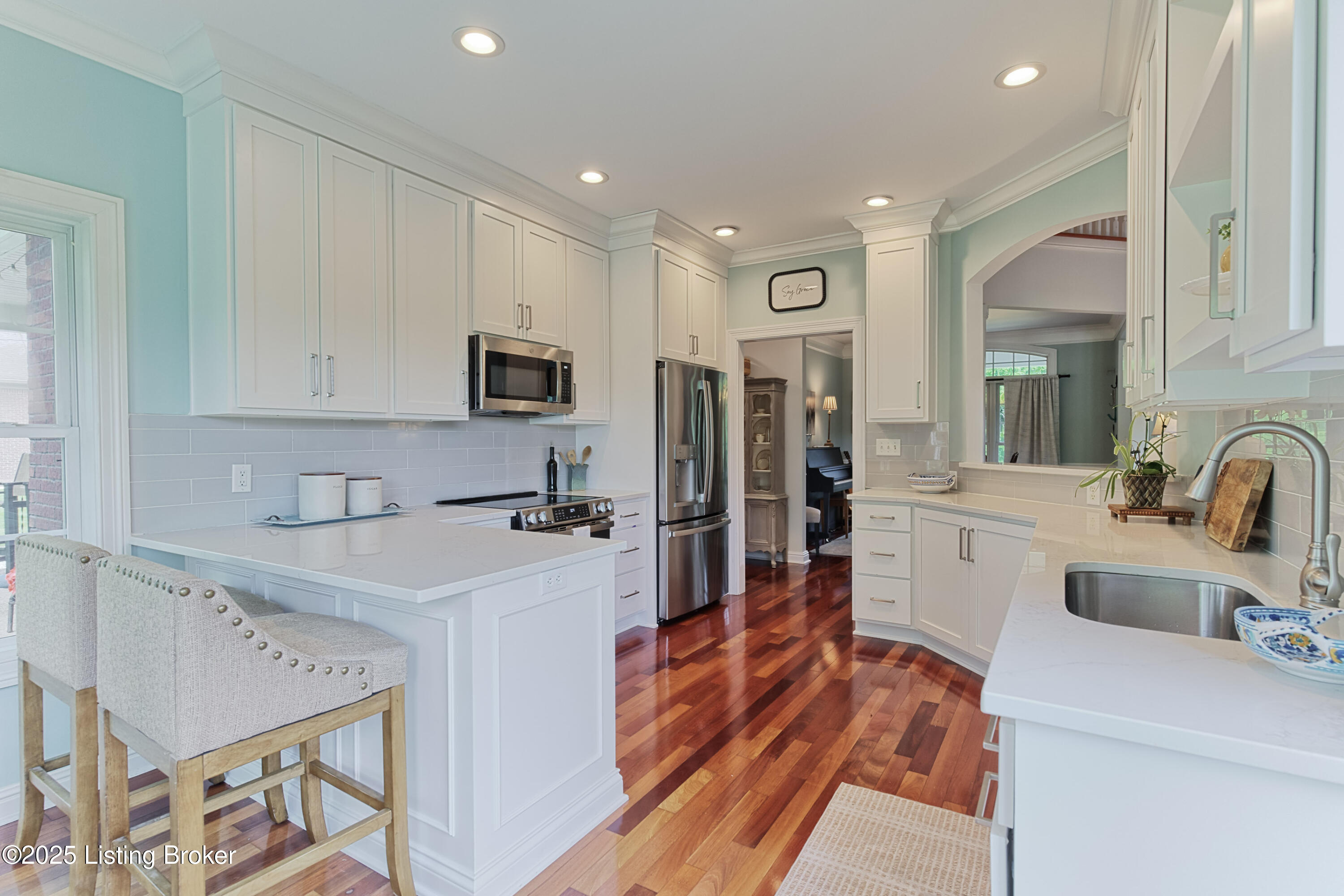 3817 Carriage Hill Dr, Crestwood, Pennsylvania image 12