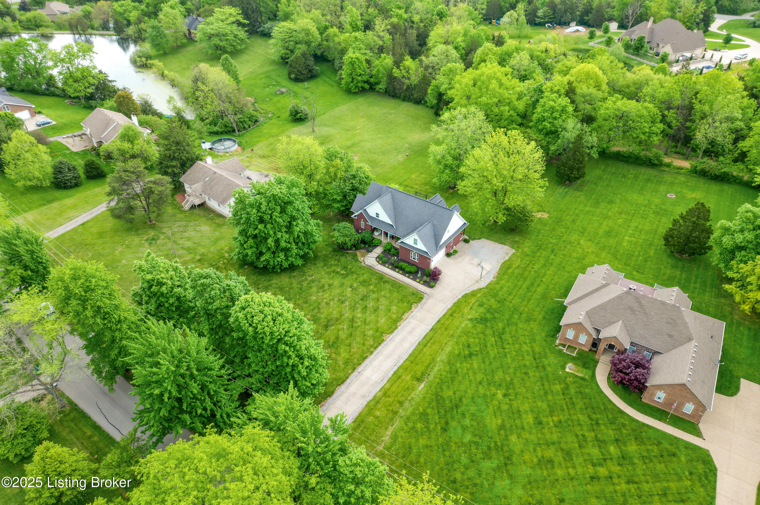 3817 Carriage Hill Dr, Crestwood, Pennsylvania image 50