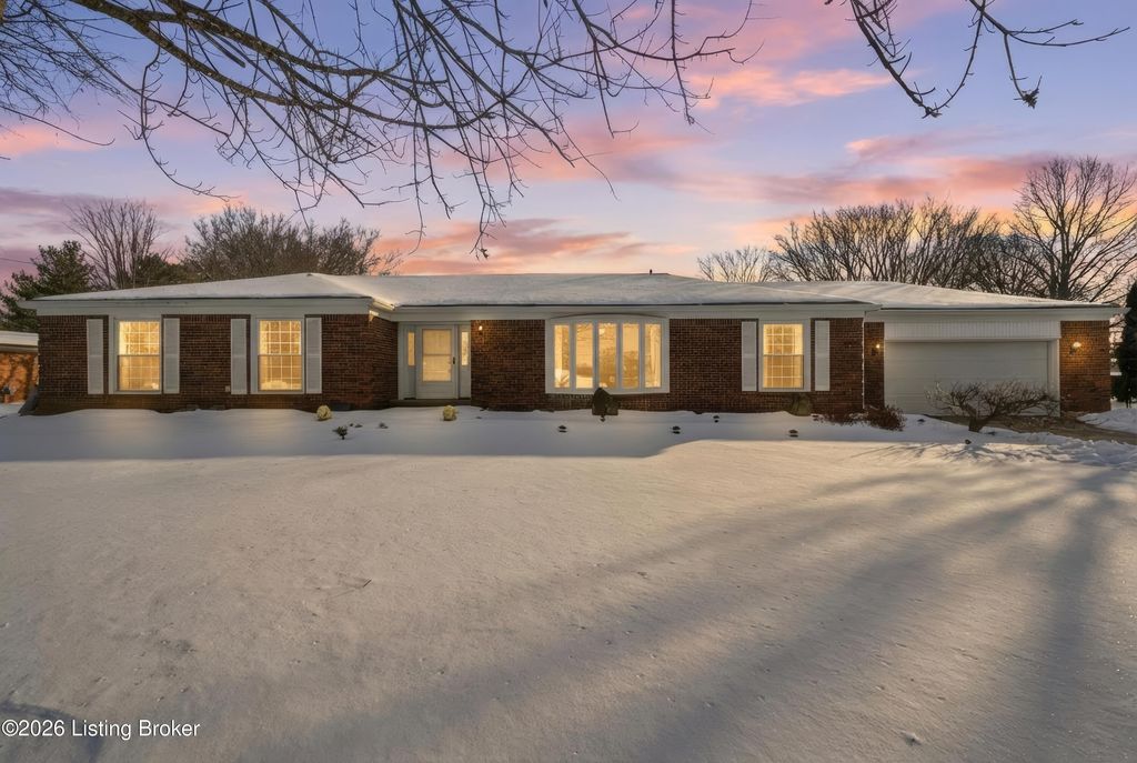 Photo of 2524 Zoneton Rd, Shepherdsville, KY 40165 (MLS # 1708974)