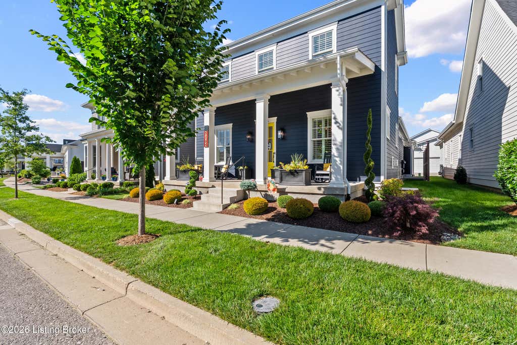 Photo of 6106 Starflower St, Prospect, KY 40059 (MLS # 1719540)