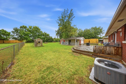 Tiny photo for 5212 Witten Dr, Louisville, KY 40258 (MLS # 1728984)