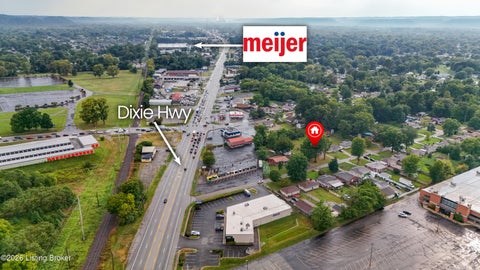 Tiny photo for 5212 Witten Dr, Louisville, KY 40258 (MLS # 1728984)