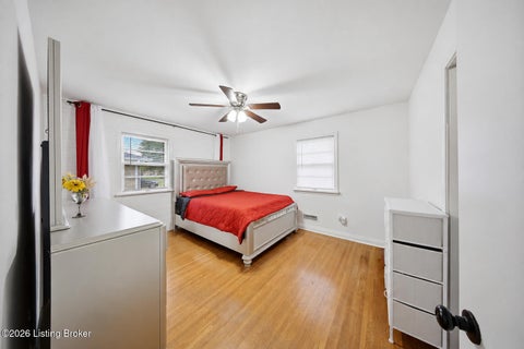 Tiny photo for 5212 Witten Dr, Louisville, KY 40258 (MLS # 1728984)