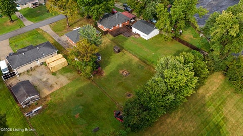 Tiny photo for 5212 Witten Dr, Louisville, KY 40258 (MLS # 1728984)