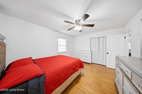 Tiny photo for 5212 Witten Dr, Louisville, KY 40258 (MLS # 1728984)