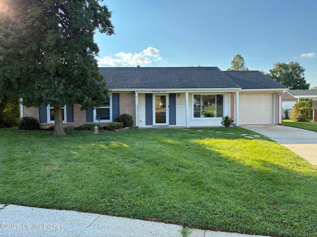 Photo of 9801 Tucson Ct, Louisville, KY 40223 (MLS # 1725333)