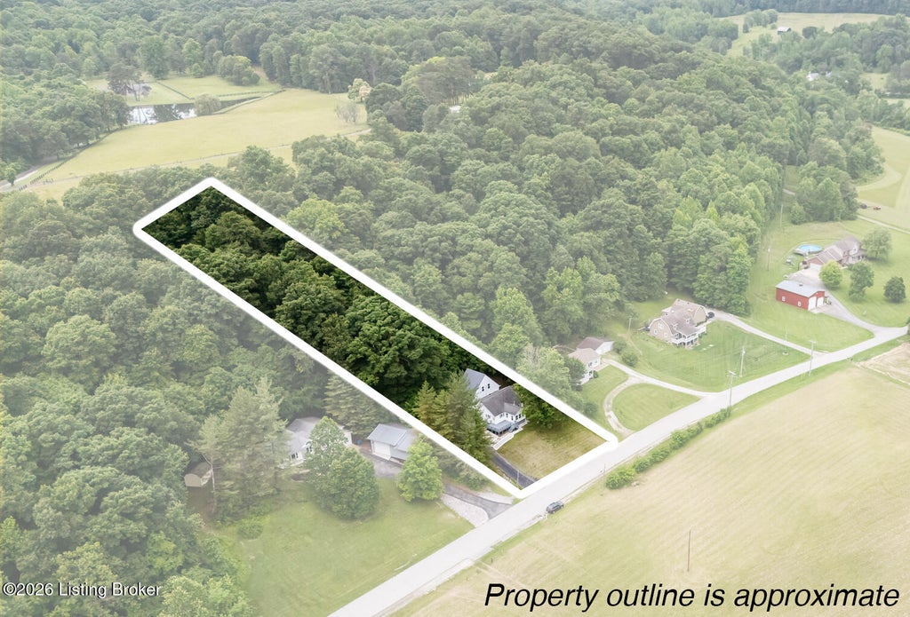 Photo of 2615 2 Mile Ln, New Albany, IN 47150 (MLS # 1732292)