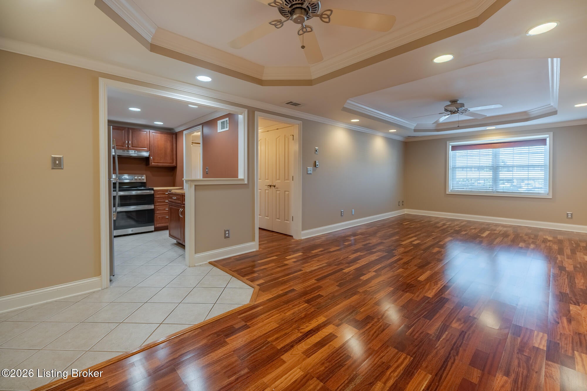 332 El Conquistador Pl