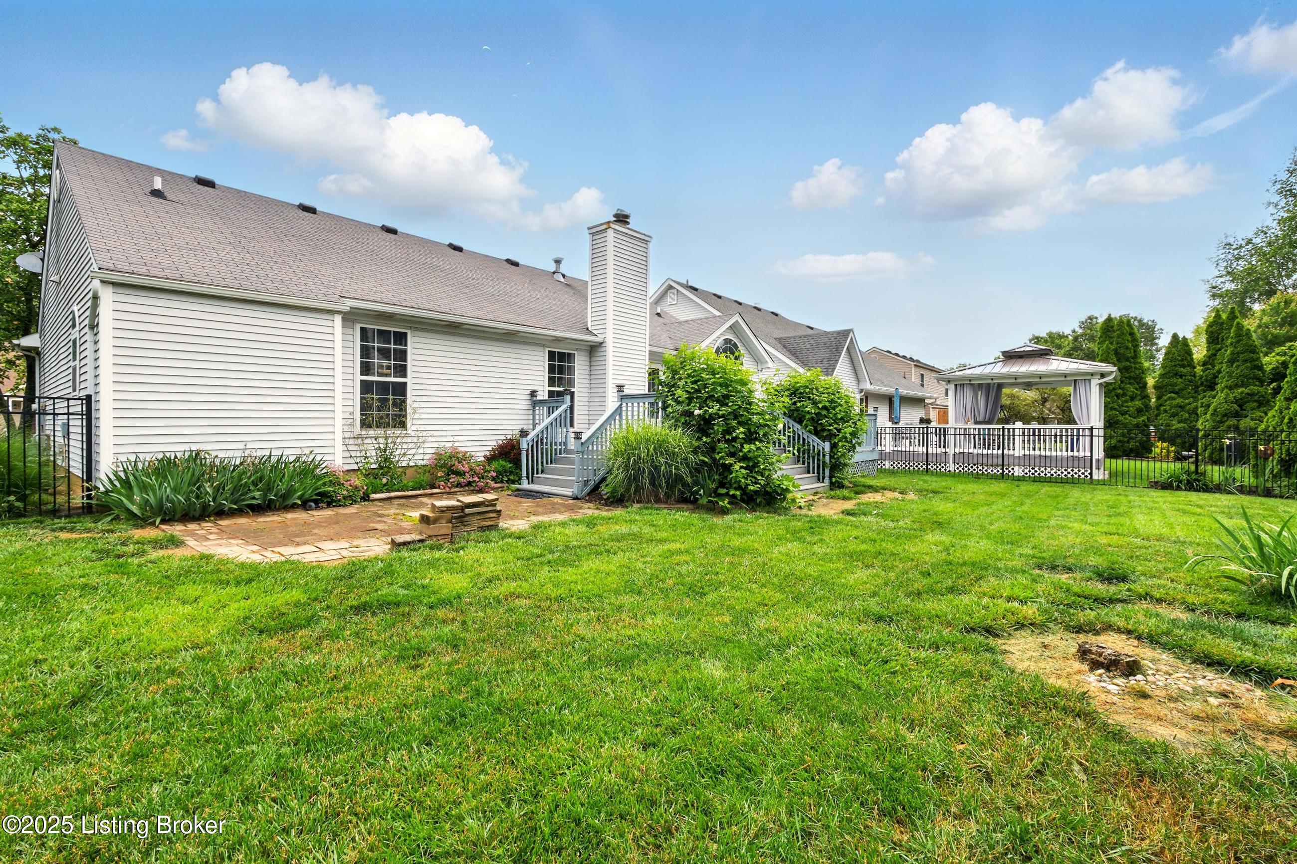 8110 Village Point Dr, Louisville, Pennsylvania image 31