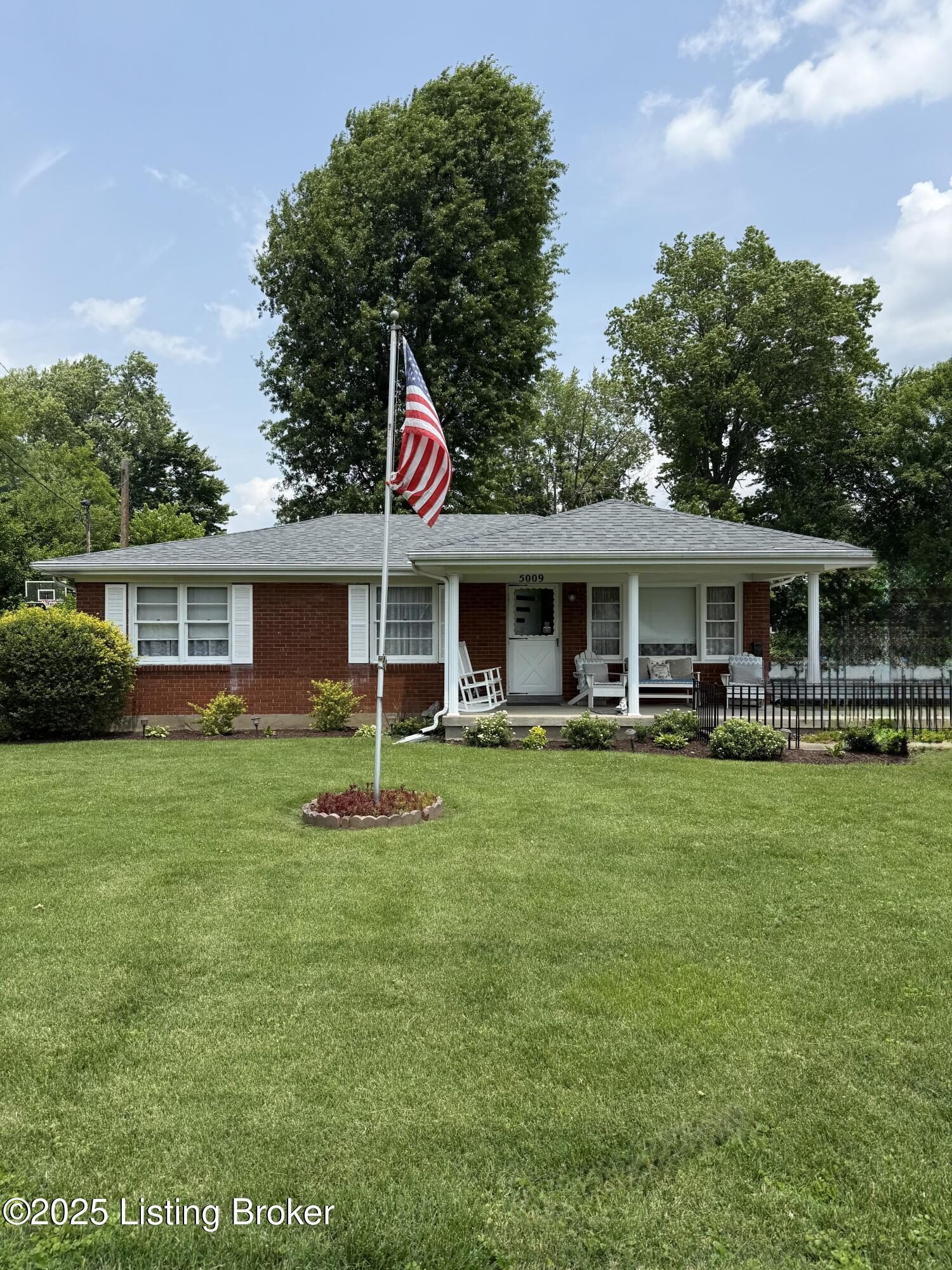 5009 Maryman Rd, Louisville, Kentucky image 1