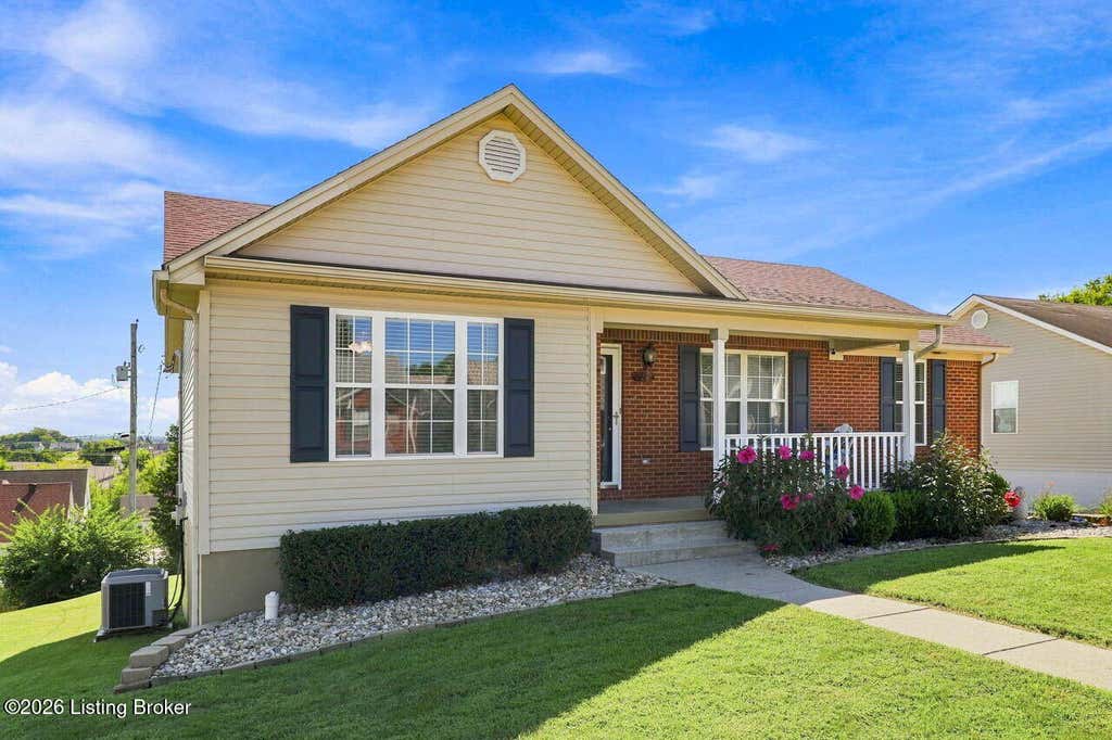Photo of 125 Fox Tail Ln, Frankfort, KY 40601 (MLS # 1726830)