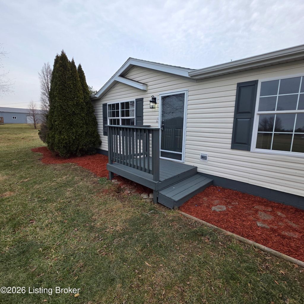 Photo of 56 Plainview Ct, Milton, KY 40045 (MLS # 1709056)