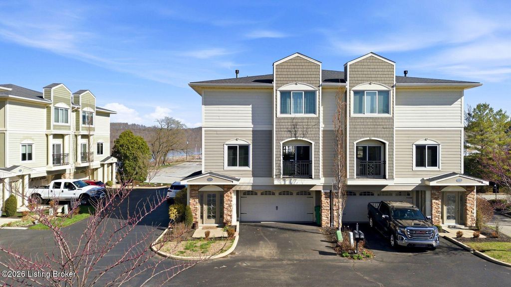 Photo of 1684 Victory Ct, Prospect, KY 40059 (MLS # 1711817)