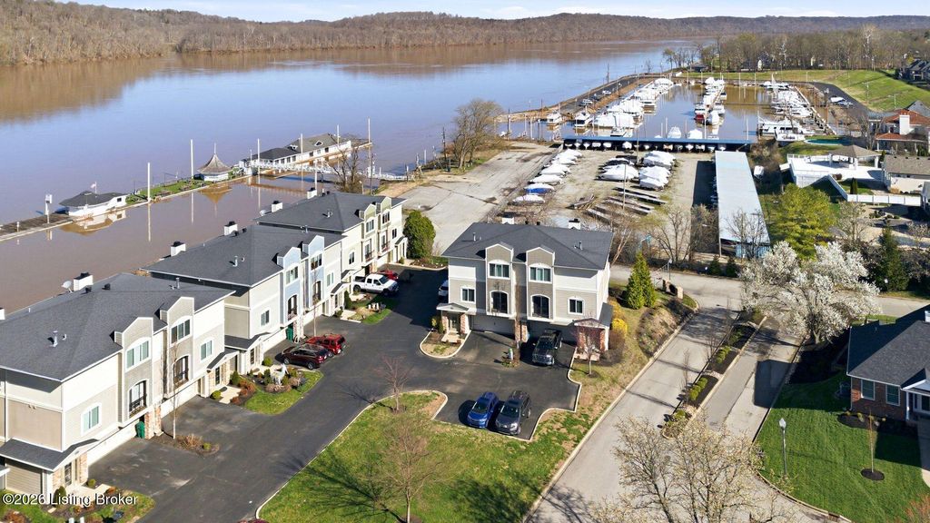 Photo of 1684 Victory Ct, Prospect, KY 40059 (MLS # 1711817)