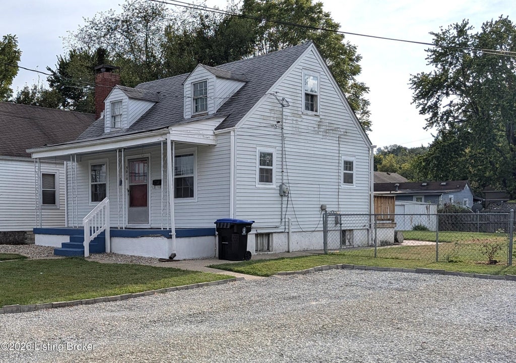 Photo of 5010 Laughlin Ave, Louisville, KY 40214 (MLS # 1731784)