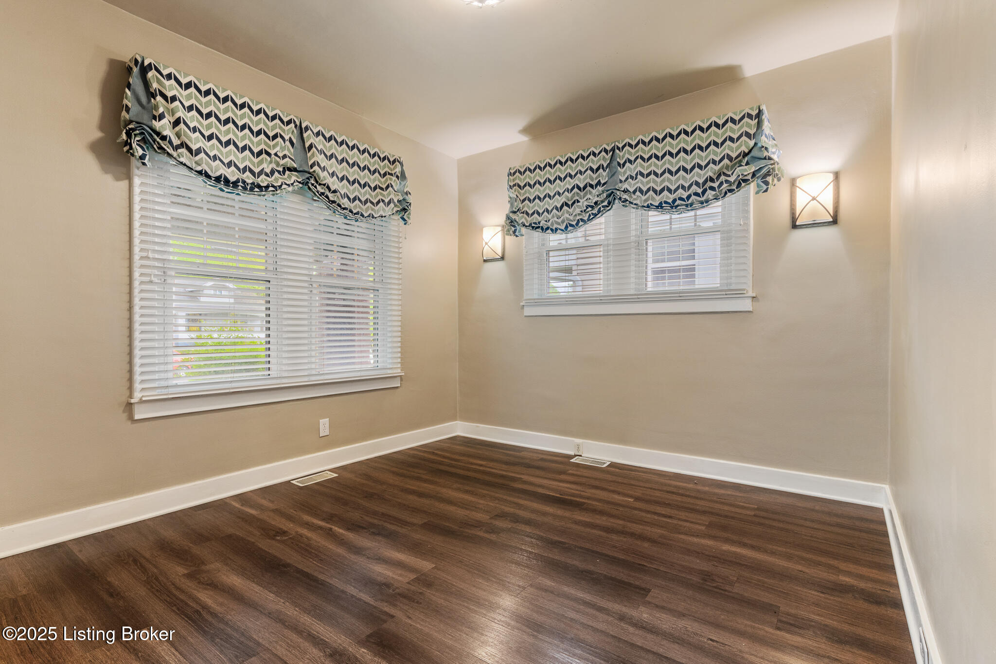 529 E Barbee Ave, Louisville, Pennsylvania image 10