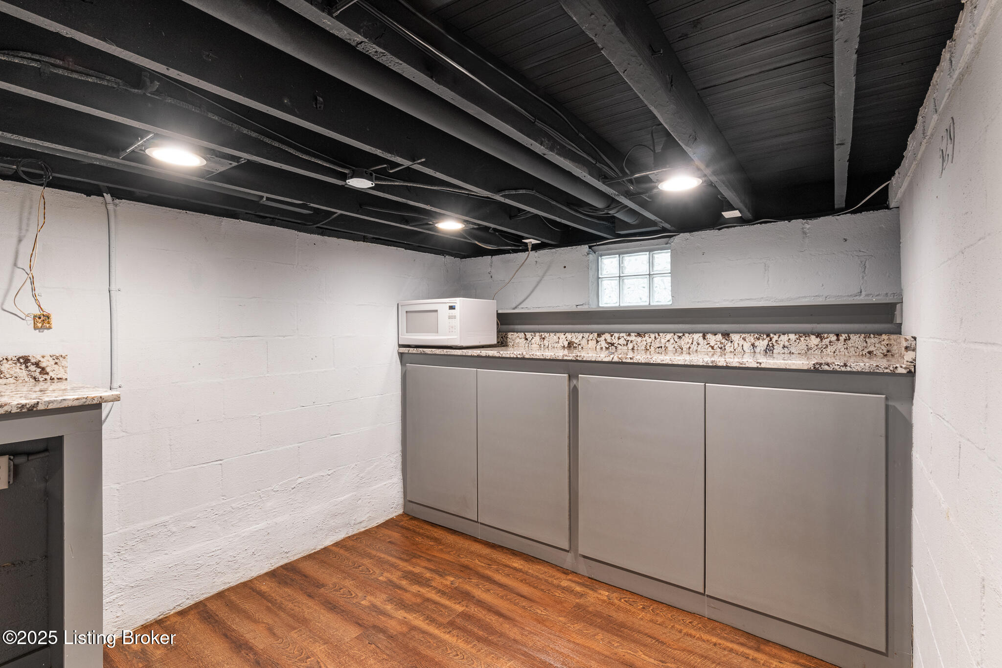 529 E Barbee Ave, Louisville, Pennsylvania image 32