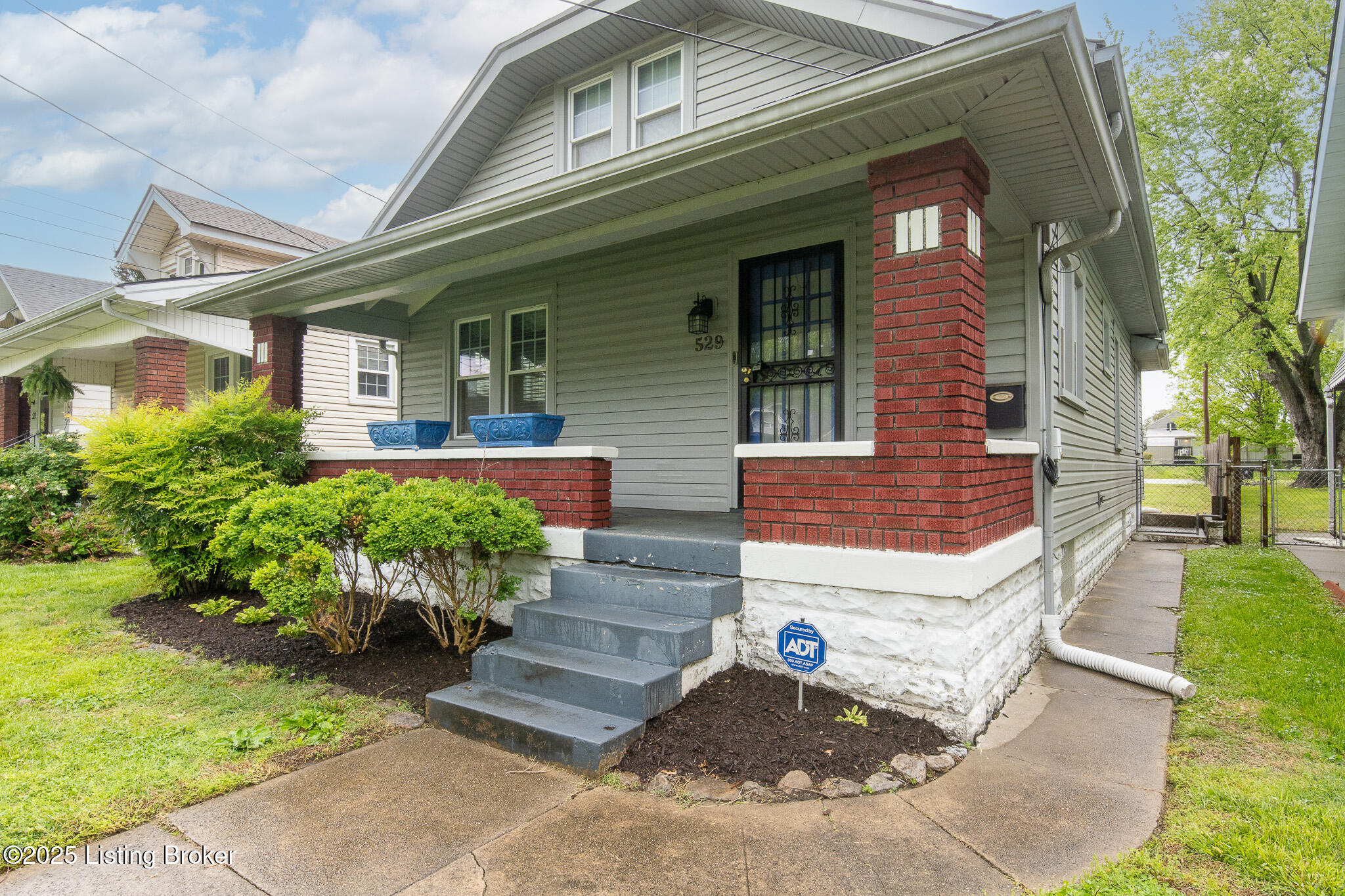 529 E Barbee Ave, Louisville, Pennsylvania image 3