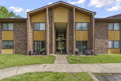 Condo For Sale - 7070 Wildwood Cir #153<br/> Louisville, KY 40291