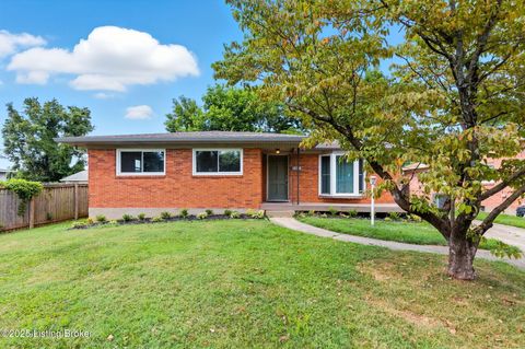 Photo of 2801 Thames Ave, Louisville, KY 40220 (MLS # 1700230)