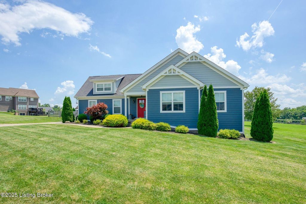 Photo of 4703 Deer Creek Pl, Smithfield, KY 40068 (MLS # 1695362)