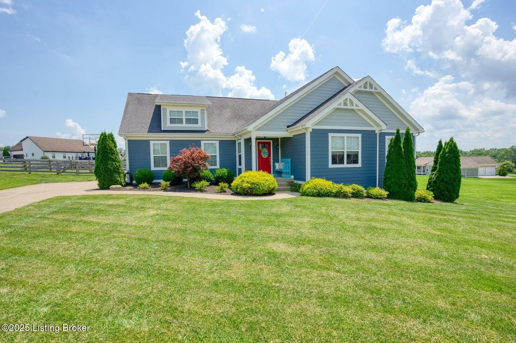 Photo of 4703 Deer Creek Pl, Smithfield, KY 40068 (MLS # 1695362)