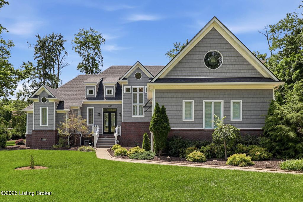 Photo of 1414 Old Harrods Creek Rd, Louisville, KY 40223 (MLS # 1718882)
