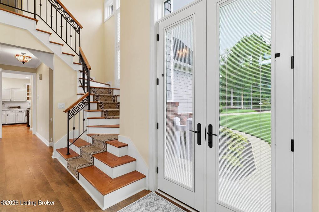 Photo of 1414 Old Harrods Creek Rd, Louisville, KY 40223 (MLS # 1718882)