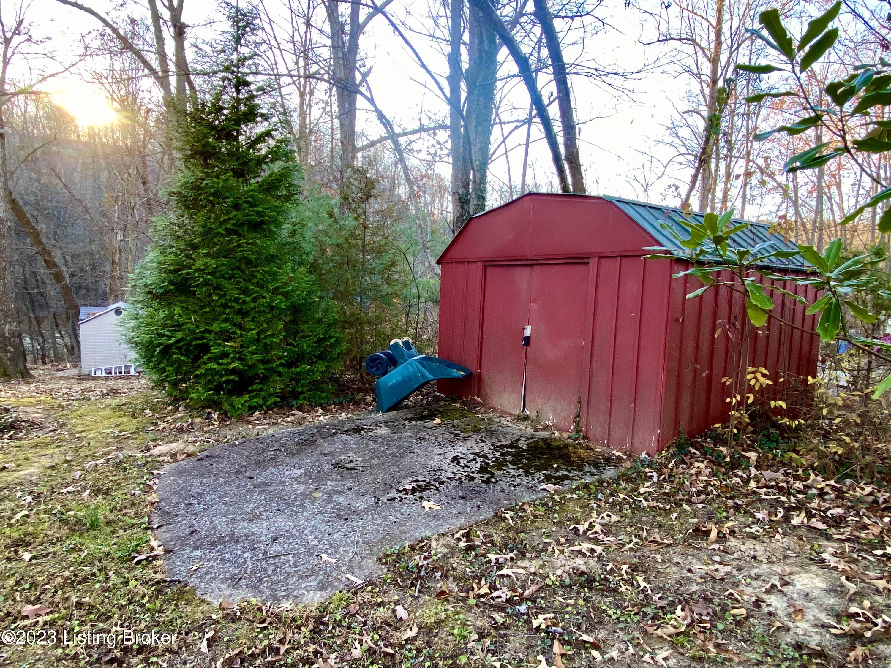 281 Adkins Camp Loop Loop, Hudson, Kentucky image 6