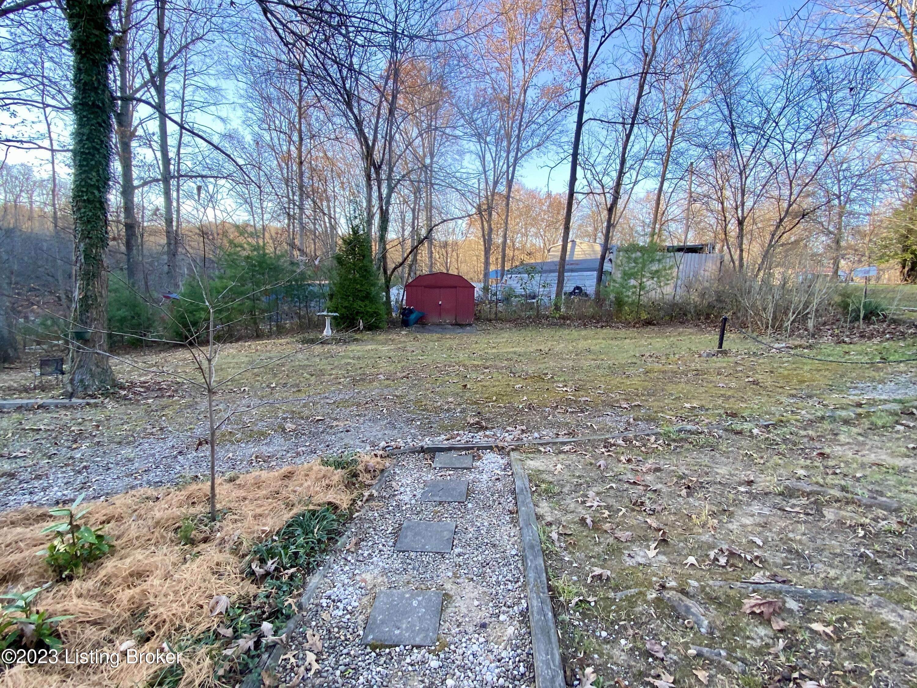 281 Adkins Camp Loop Loop, Hudson, Kentucky image 15