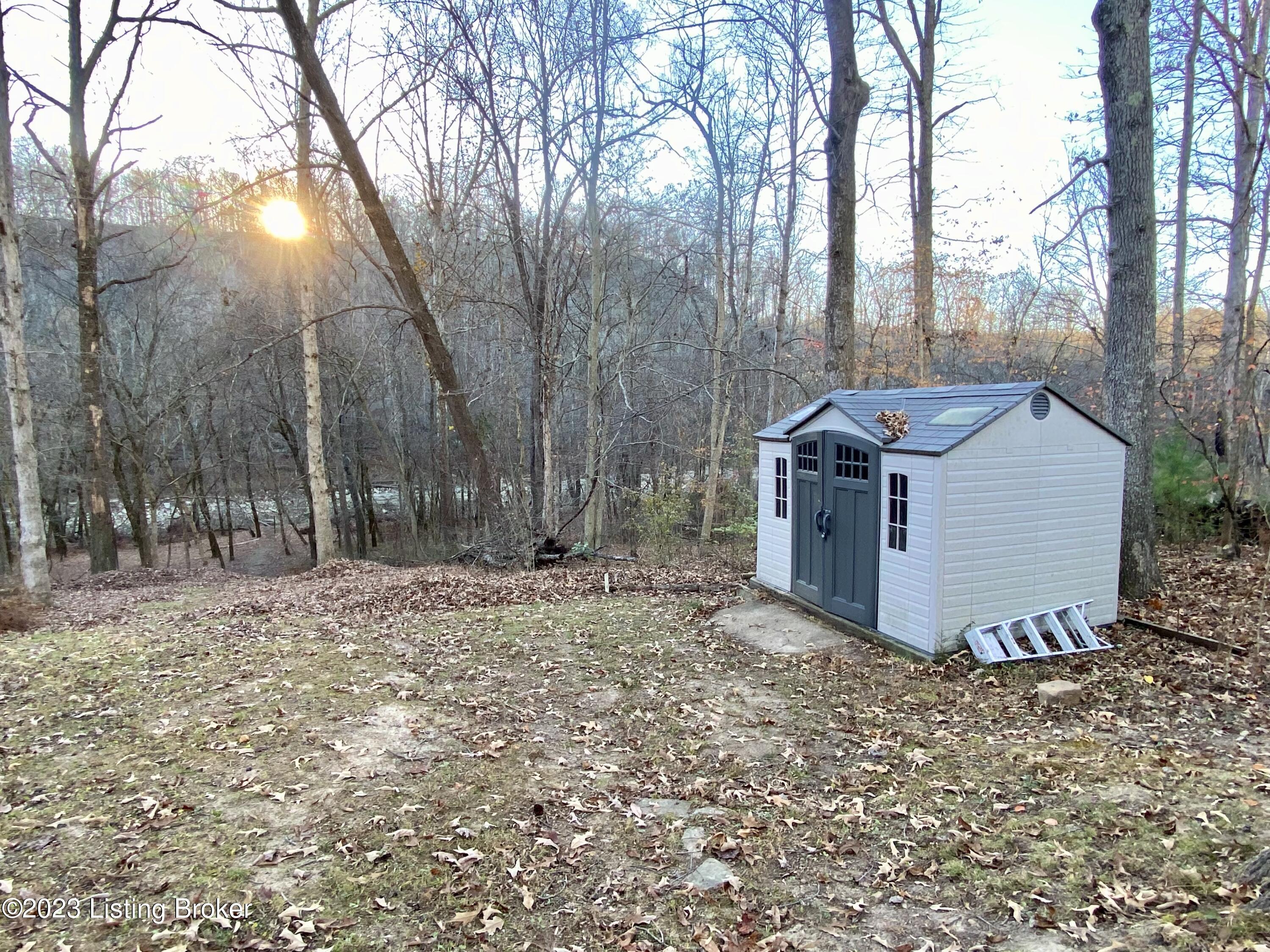 281 Adkins Camp Loop Loop, Hudson, Kentucky image 8