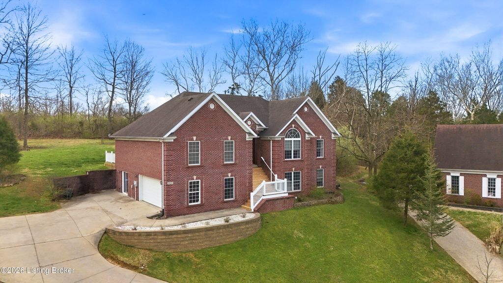 Photo of 4300 Lost Spring Ct, Louisville, KY 40241 (MLS # 1712212)