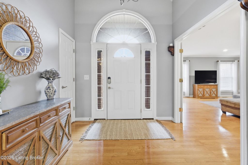 Photo of 4300 Lost Spring Ct, Louisville, KY 40241 (MLS # 1712212)