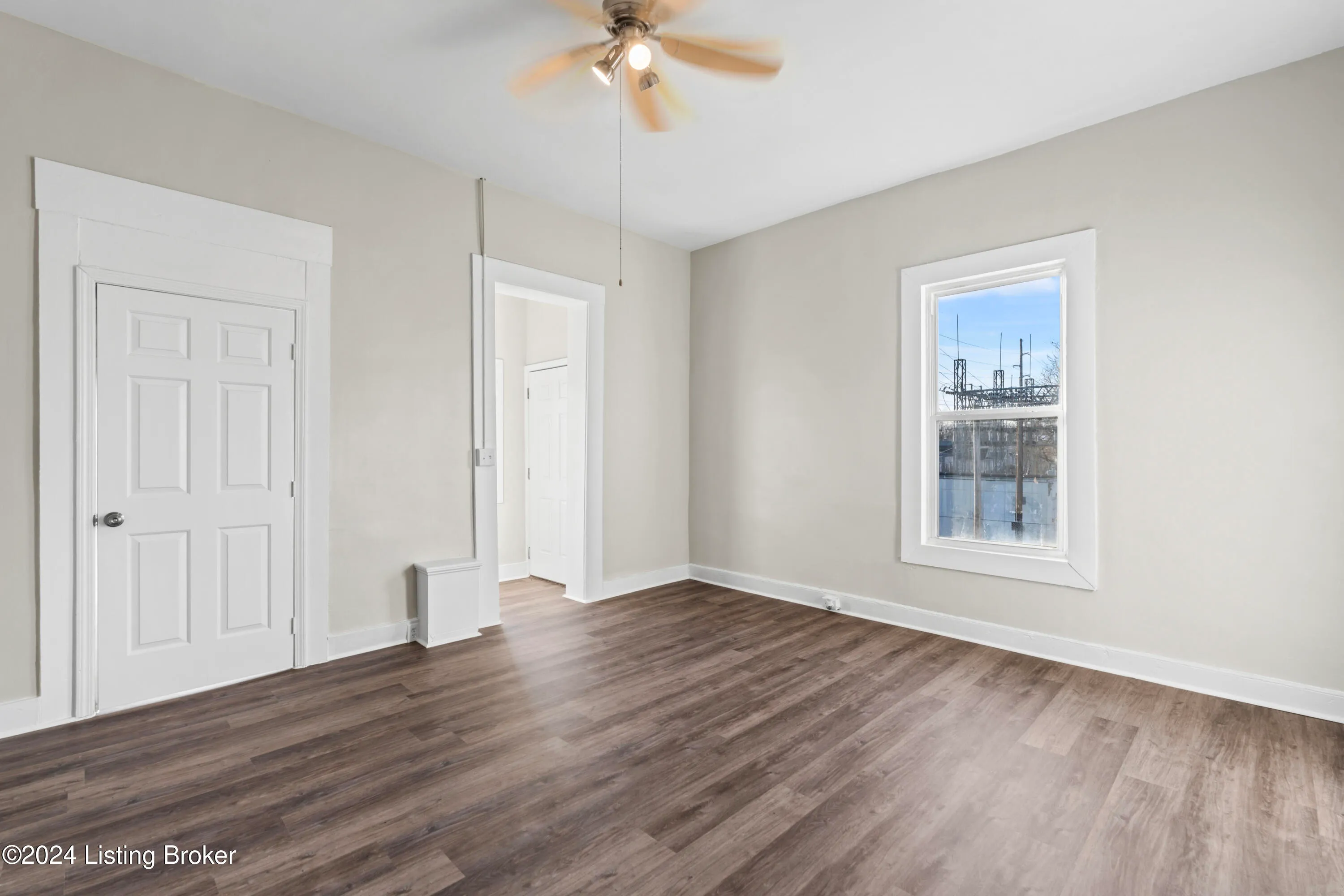 Louisville, Kentucky 40203, United States, 2 Bedrooms Bedrooms, ,1 BathroomBathrooms,Residential,Active,25531