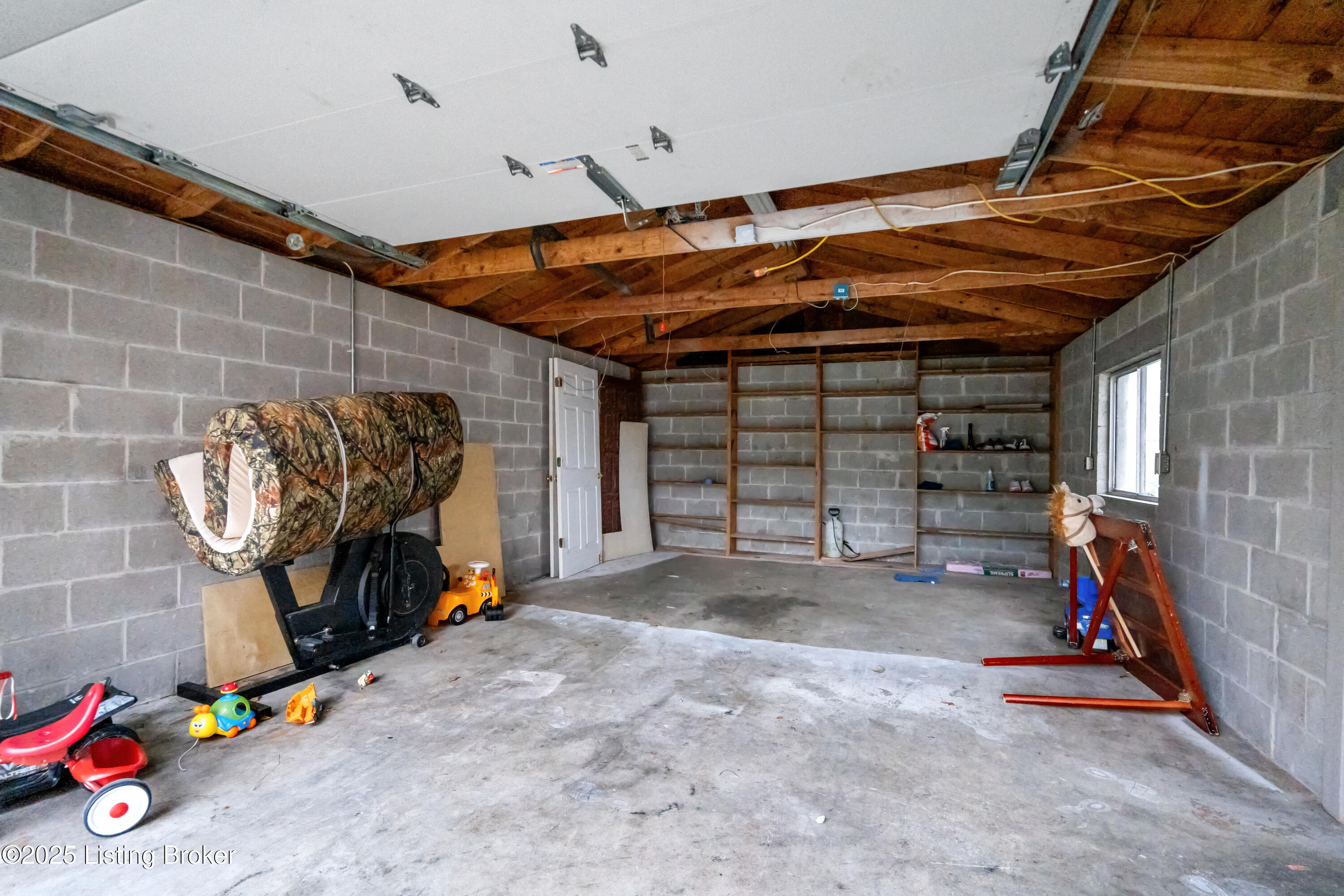 2903 Rockaway Dr, Louisville, Pennsylvania image 31