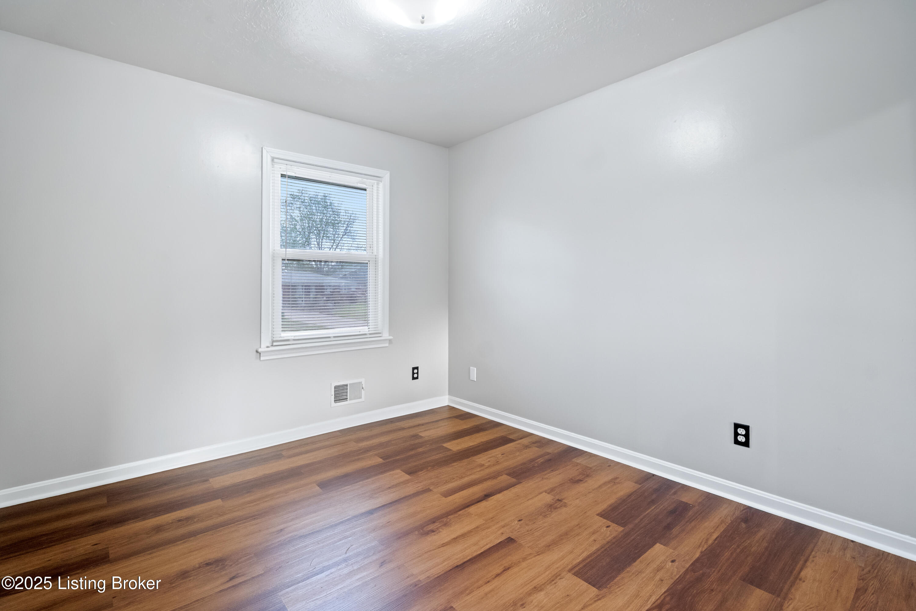 2903 Rockaway Dr, Louisville, Pennsylvania image 11