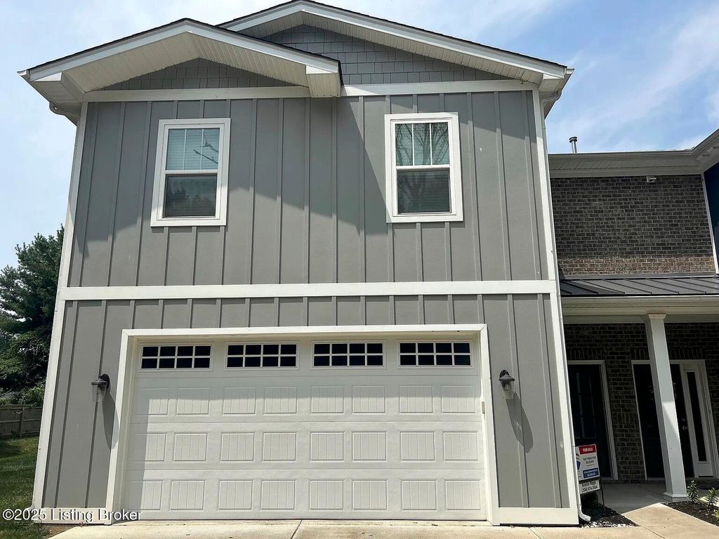 Photo of 3022 Taylor Cove Dr, Louisville, KY 40220 (MLS # 1704136)