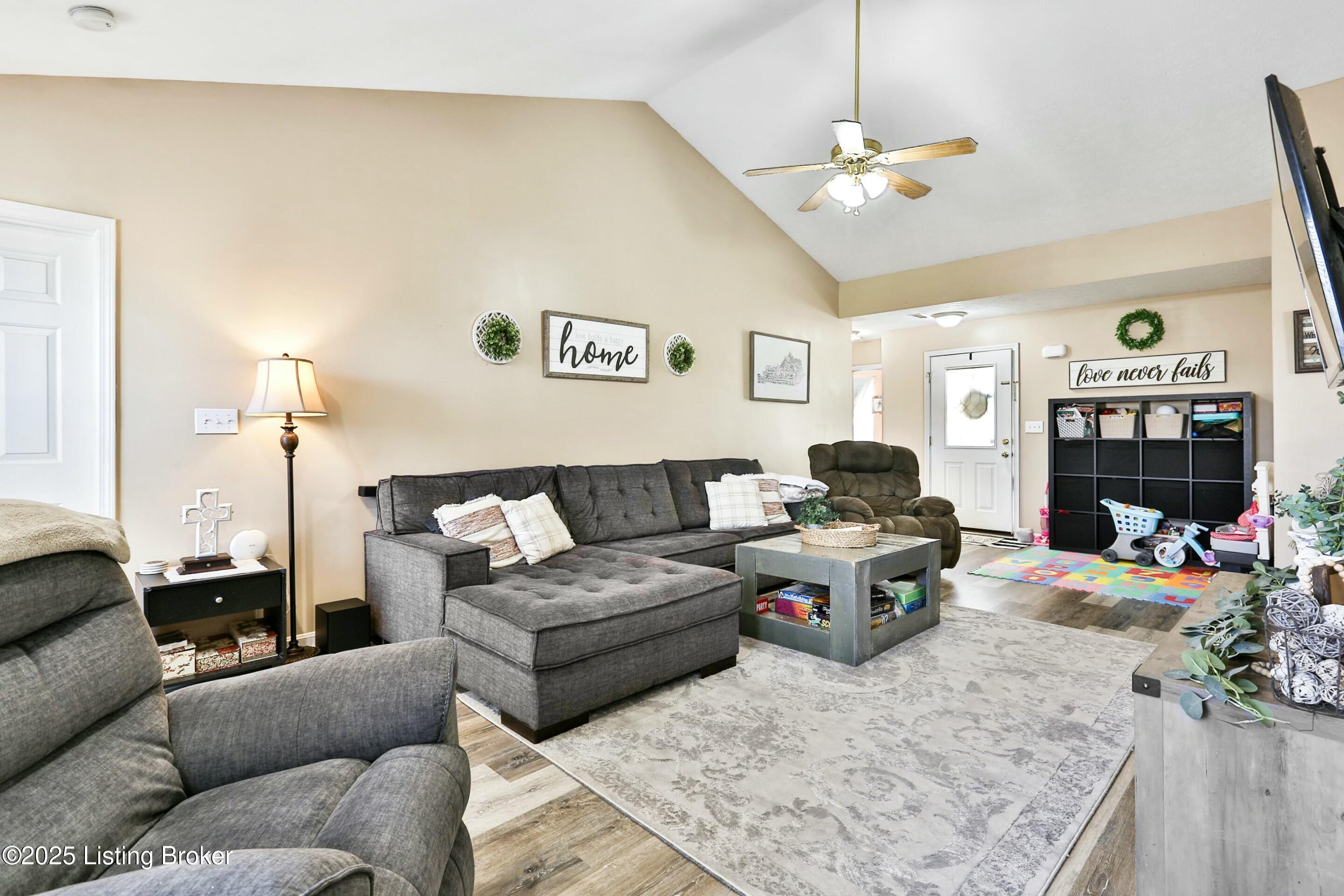 536 Matterhorn Dr, Shelbyville, Kentucky image 10