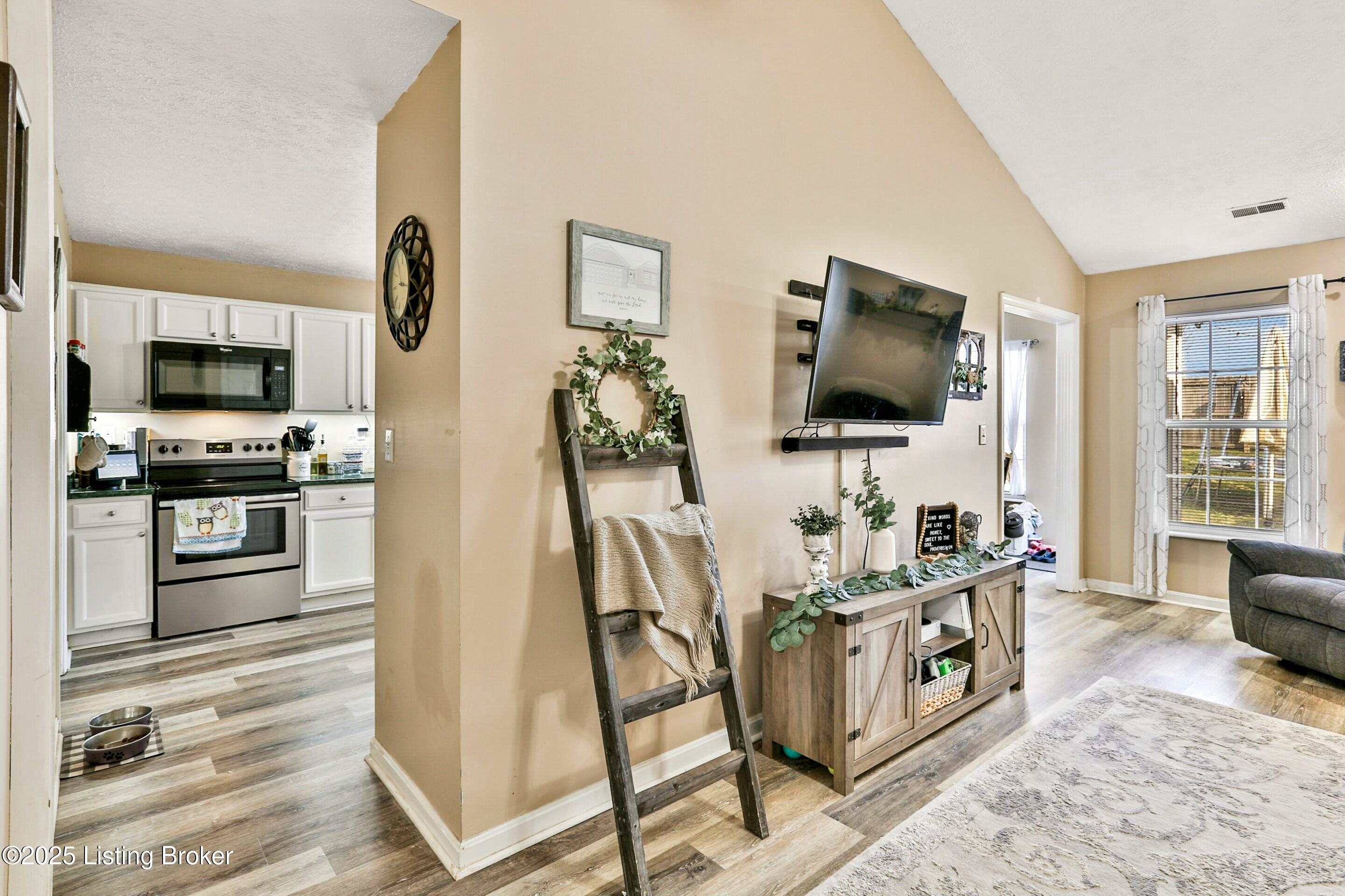 536 Matterhorn Dr, Shelbyville, Kentucky image 13