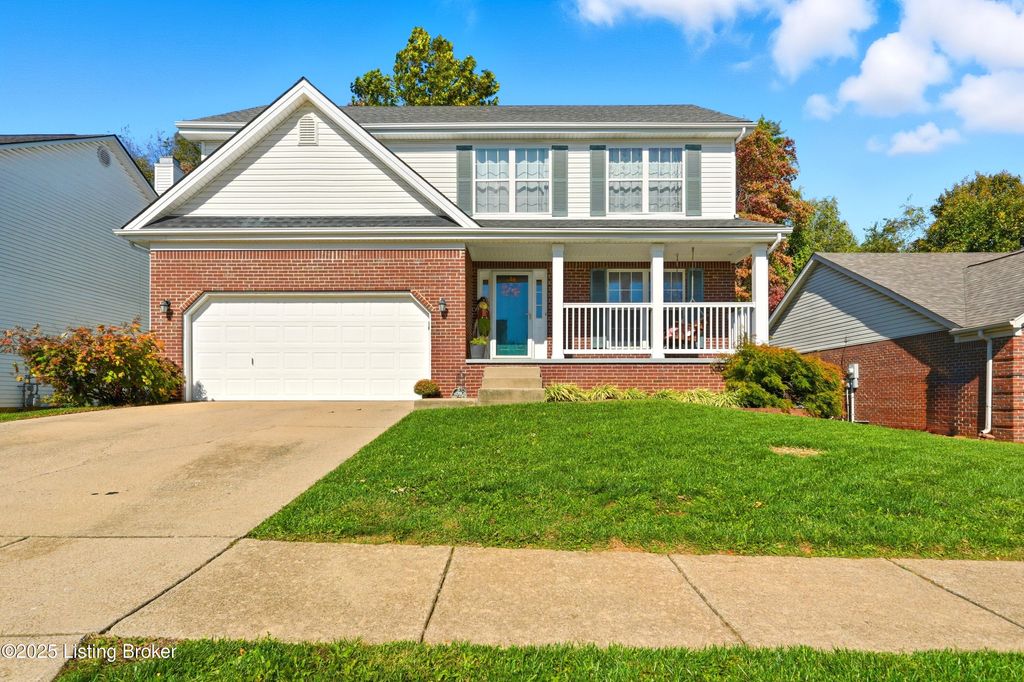 Photo of 7500 Warrenton Hill Ct, Louisville, KY 40291 (MLS # 1701578)